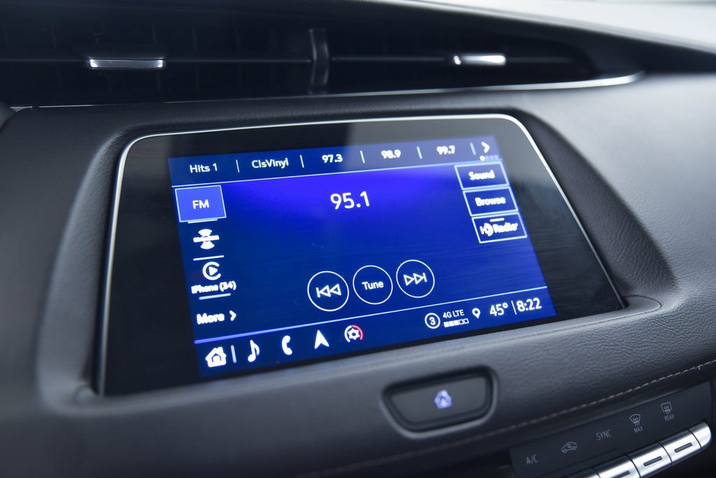 Used 2022 Cadillac XT4 Premium Luxury image 19