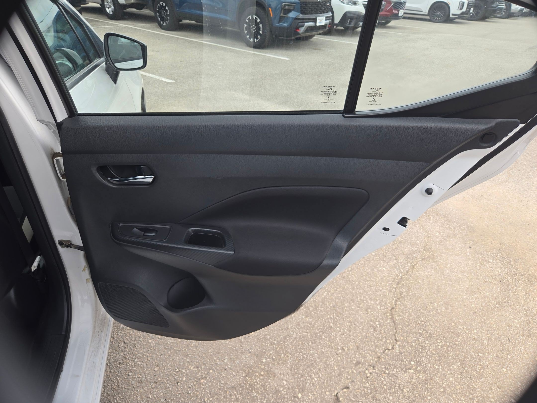 Used 2022 Nissan Versa SV FWD image 24