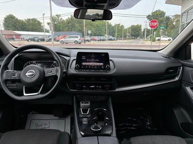 Used 2024 Nissan Rogue SV image 24