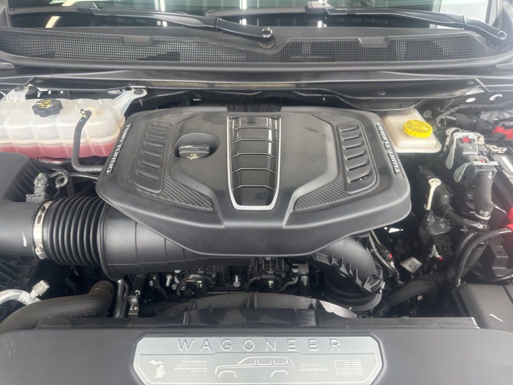 New 2025 Jeep Grand Wagoneer Series III w/ HD Trailer Tow Package image 58