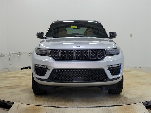 New 2025 Jeep Grand Cherokee Summit image 10