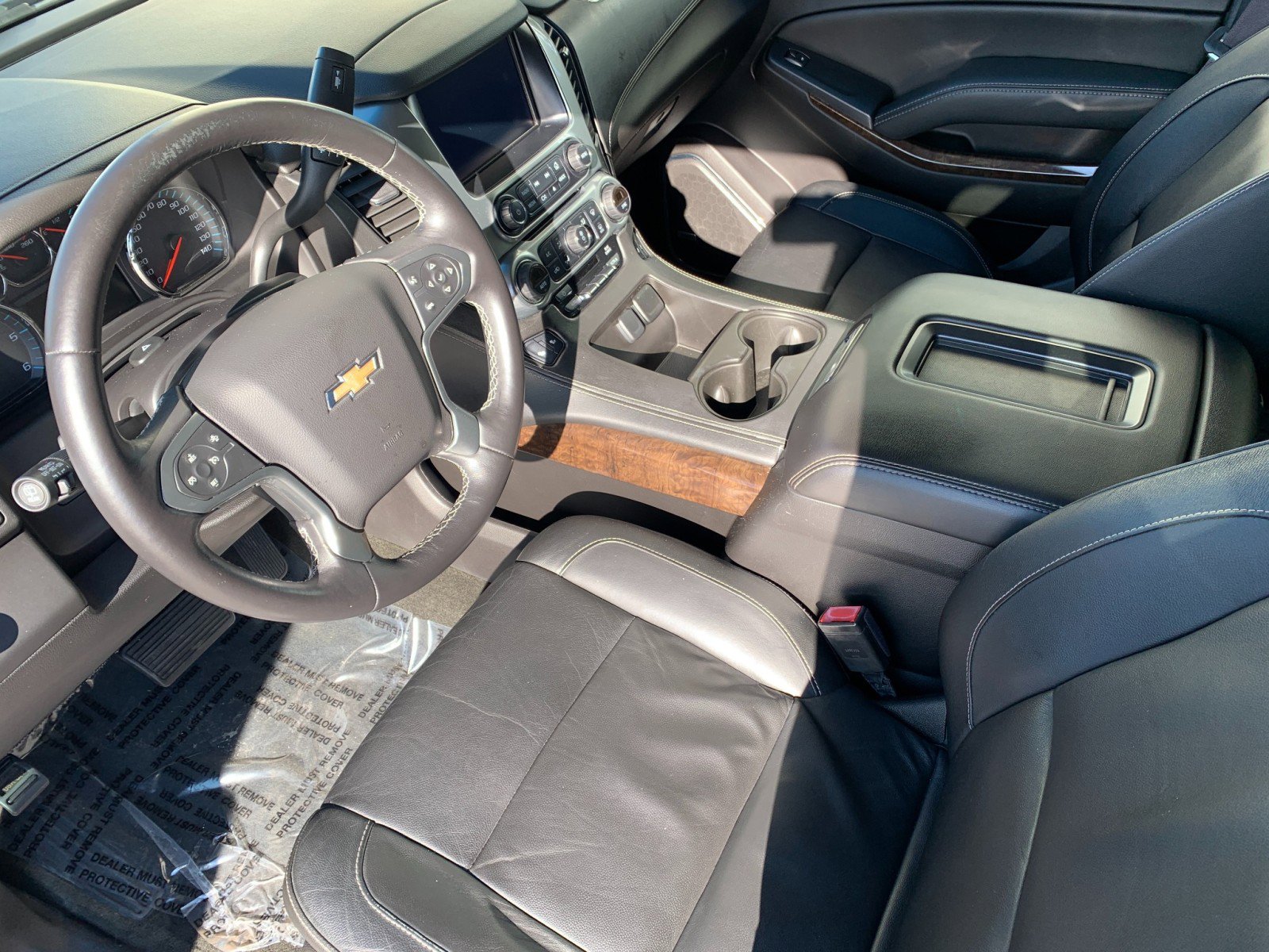 Used 2016 Chevrolet Suburban LT image 13