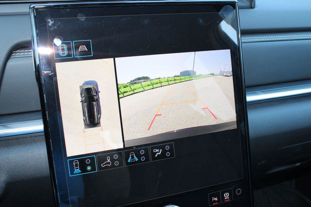New 2027 GMC Terrain Elevation w/ Elevation Premium Package FWD image 12