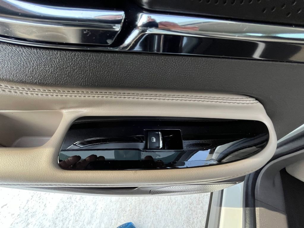 Certified 2023 Lincoln Corsair Reserve w/ Equipment Group 201A image 23