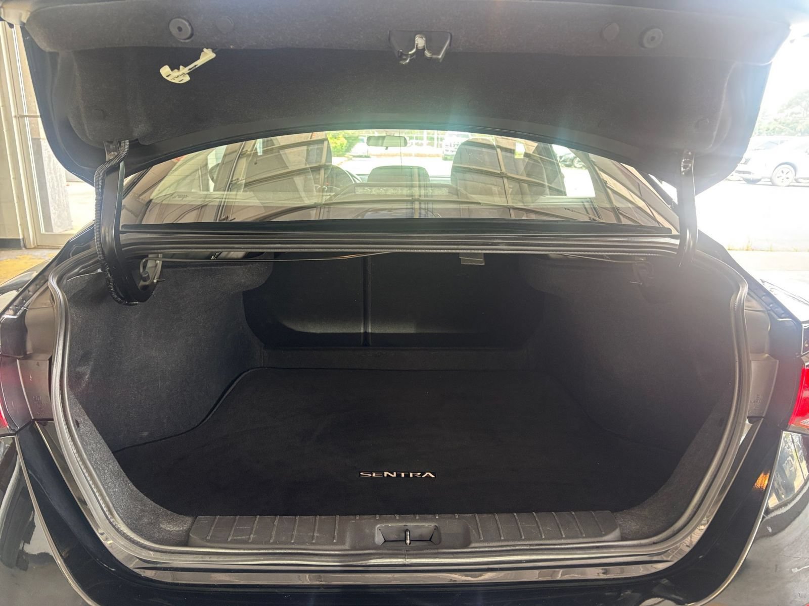 Used 2025 Nissan Sentra SV FWD image 29