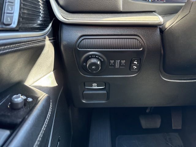 Used 2024 Jeep Wagoneer Series II image 15