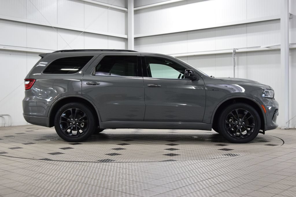 Used 2023 Dodge Durango R/T w/ Hemi Orange Plus Package AWD/4WD image 9