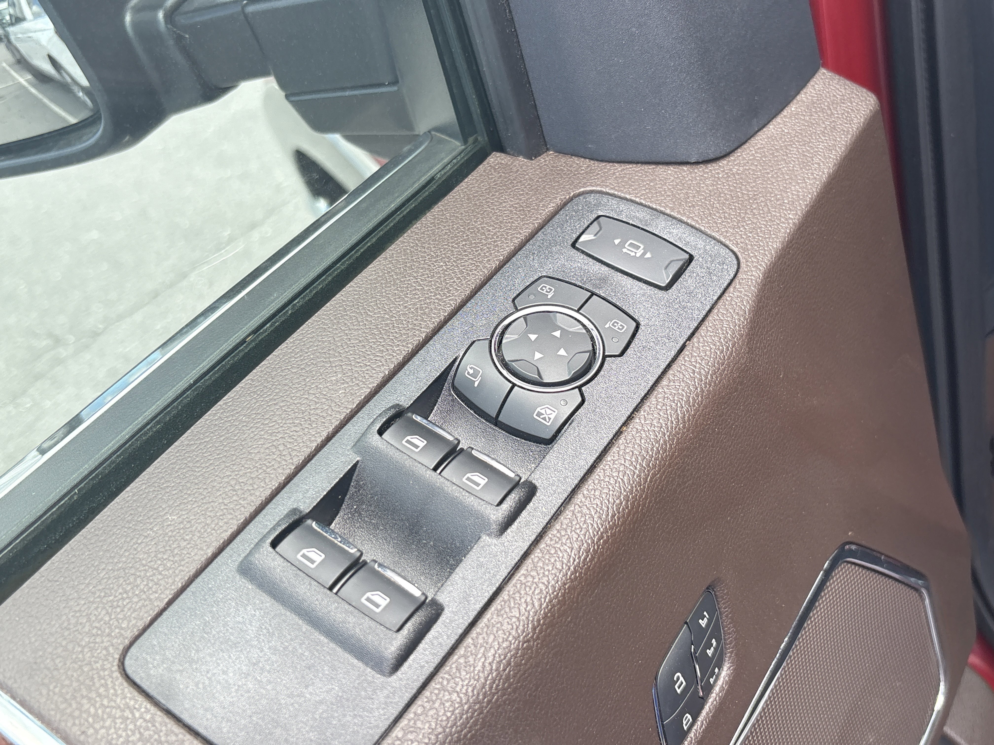 Used 2022 Ford F250 King Ranch w/ King Ranch Ultimate Package image 28