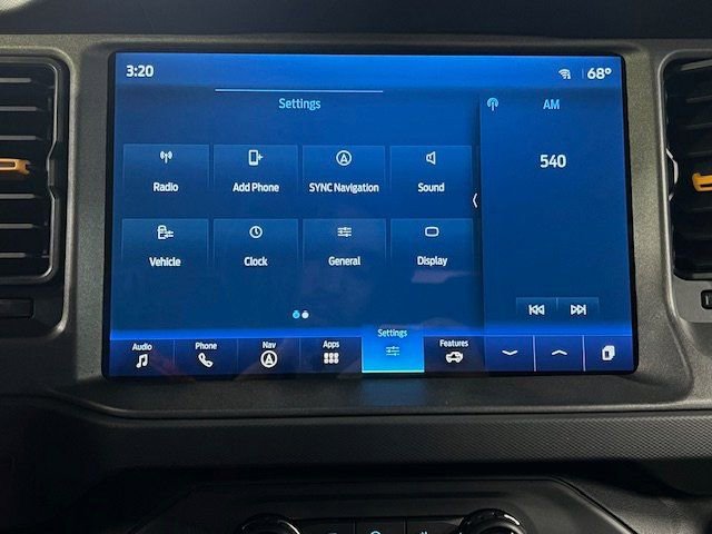 Used 2024 Ford Bronco Badlands image 14