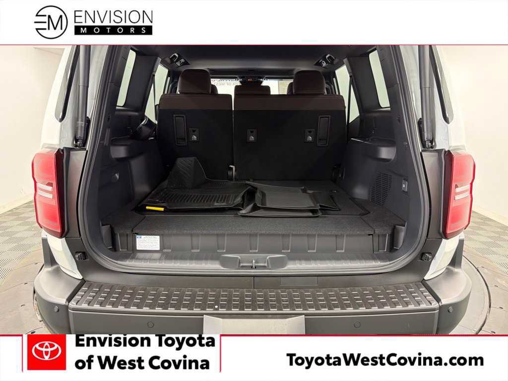 Used 2027 Toyota Land Cruiser AWD/4WD image 15