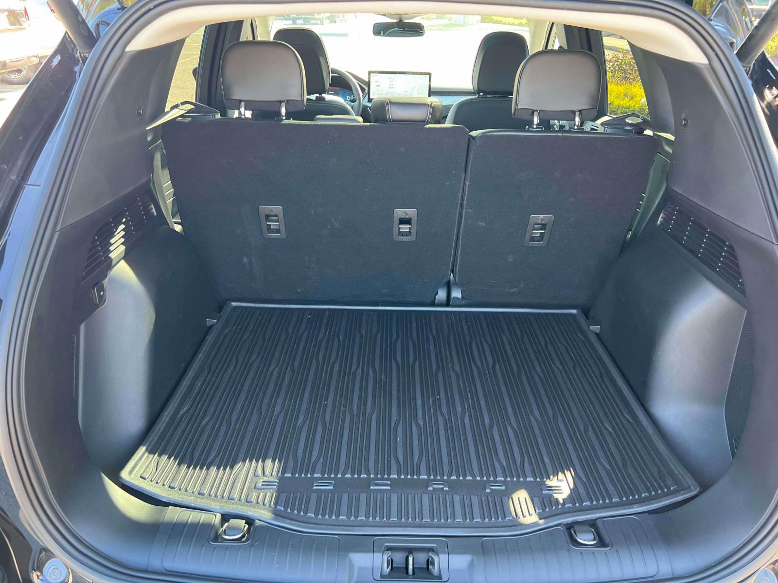 Used 2023 Ford Escape Platinum w/ Premium Technology Package image 13