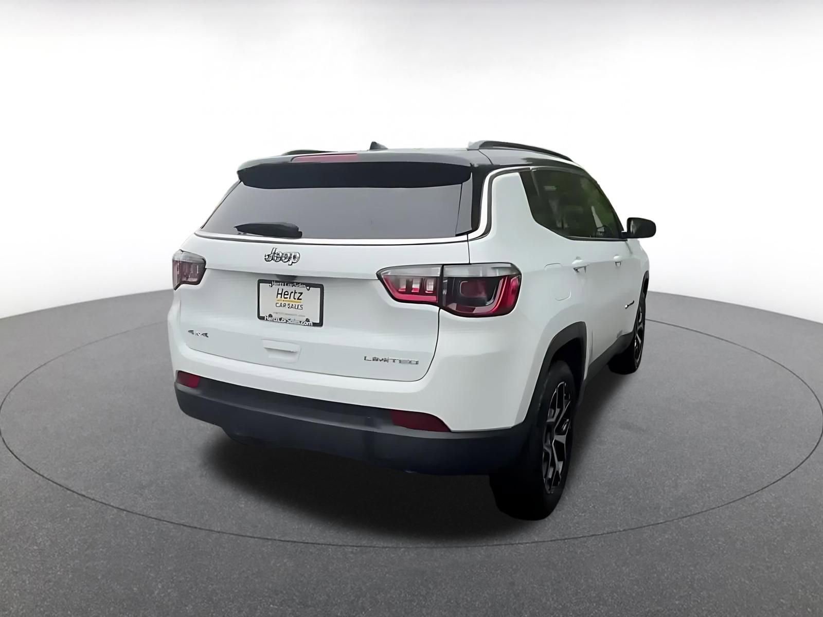 Used 2025 Jeep Compass Limited AWD/4WD image 14