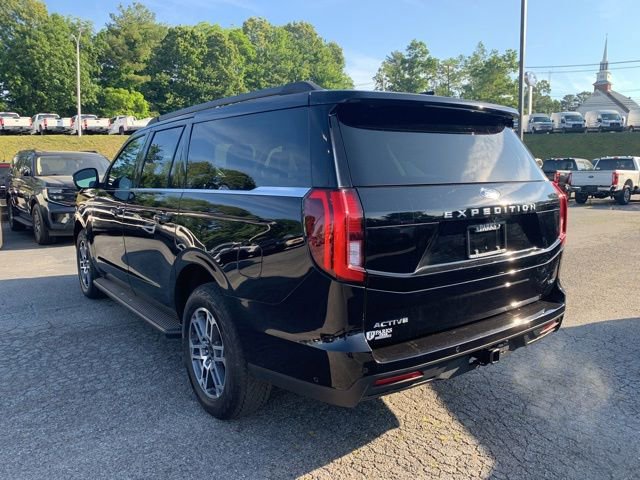 Used 2025 Ford Expedition Max Active AWD/4WD image 6