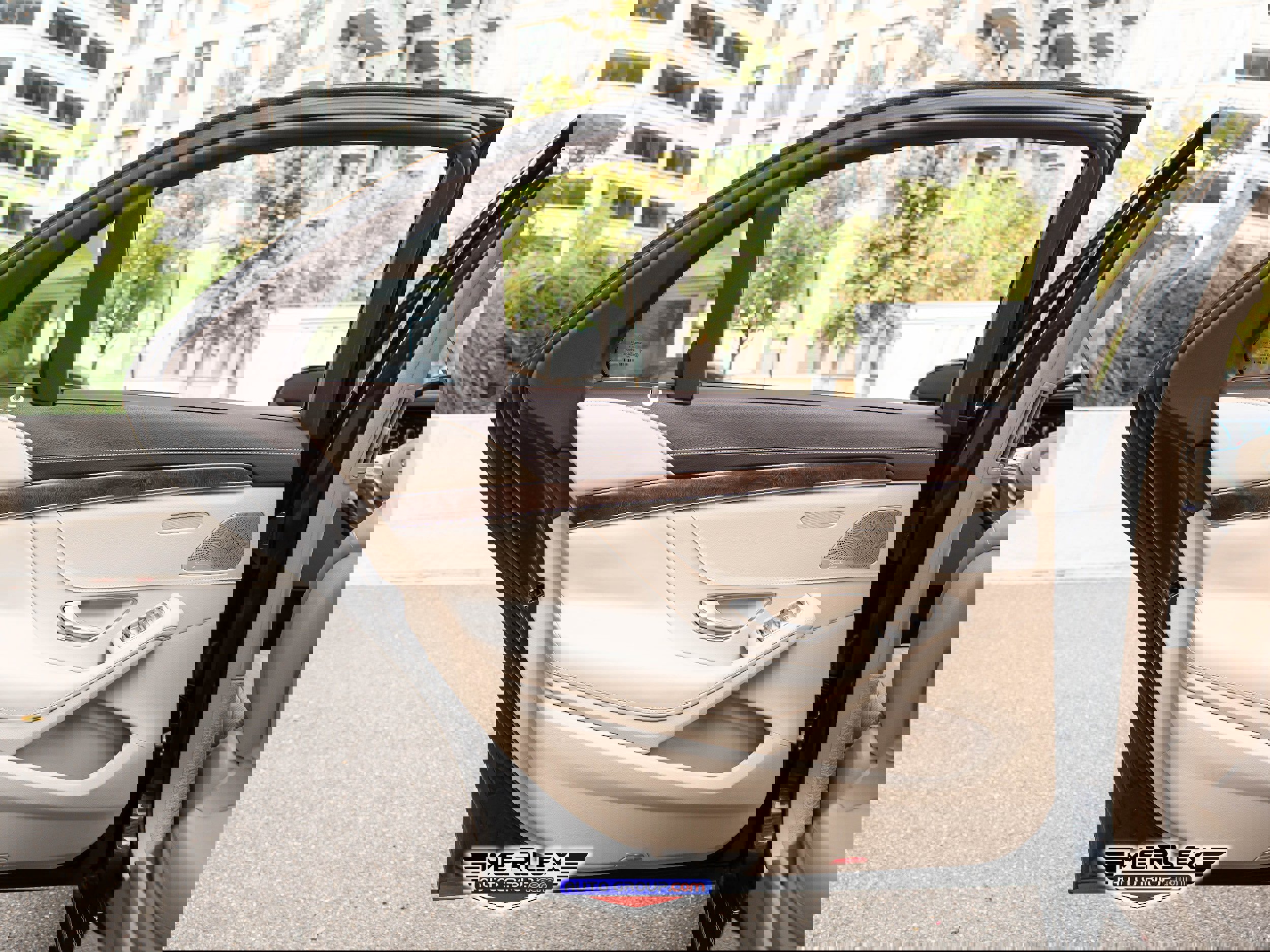 Used 2019 Mercedes-Benz S 560 Sedan image 45