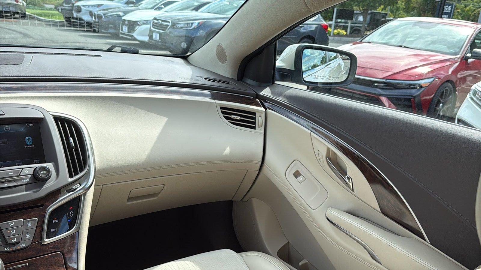 Used 2014 Buick LaCrosse FWD image 23