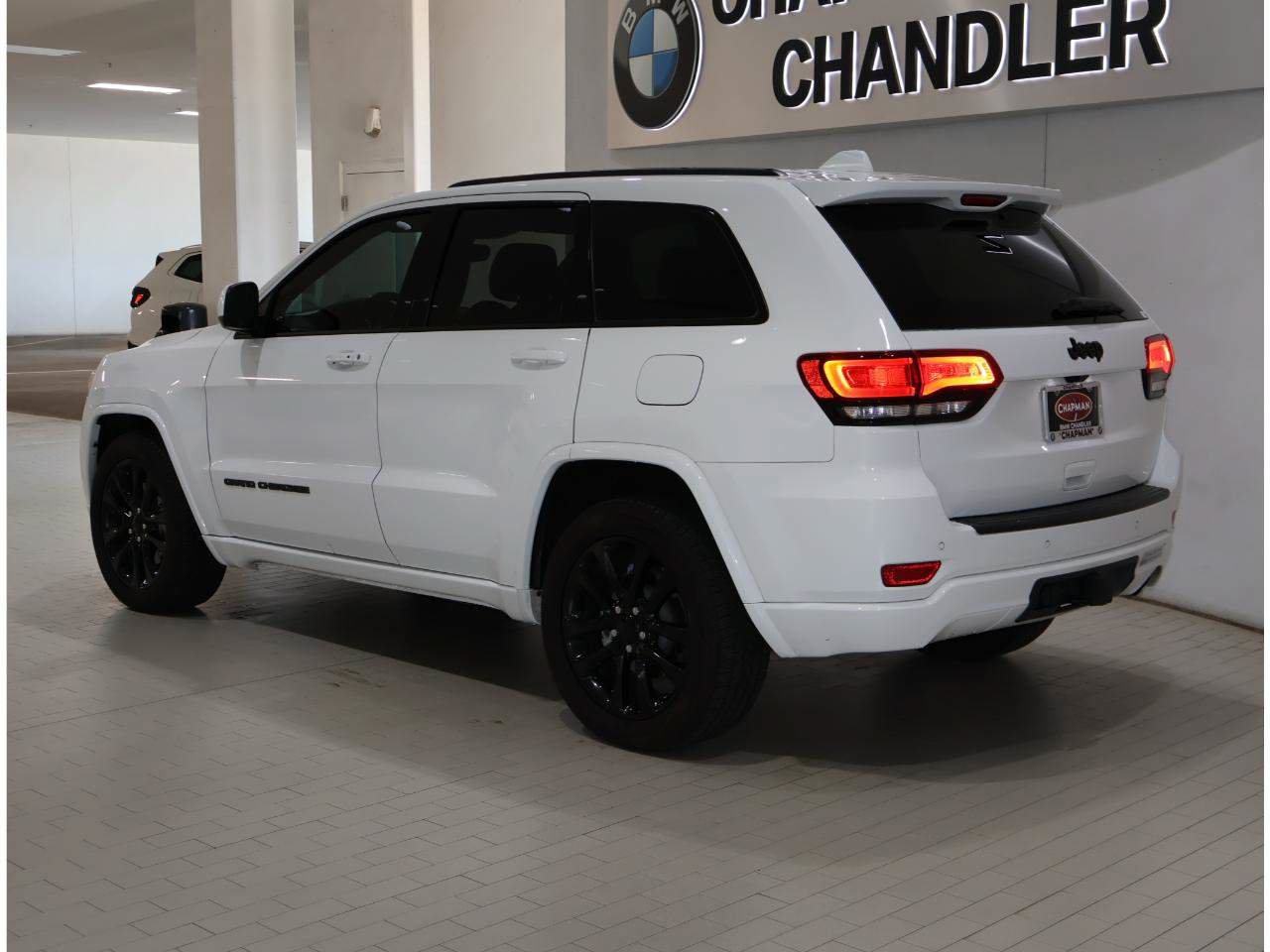 Used 2021 Jeep Grand Cherokee Laredo X RWD image 5