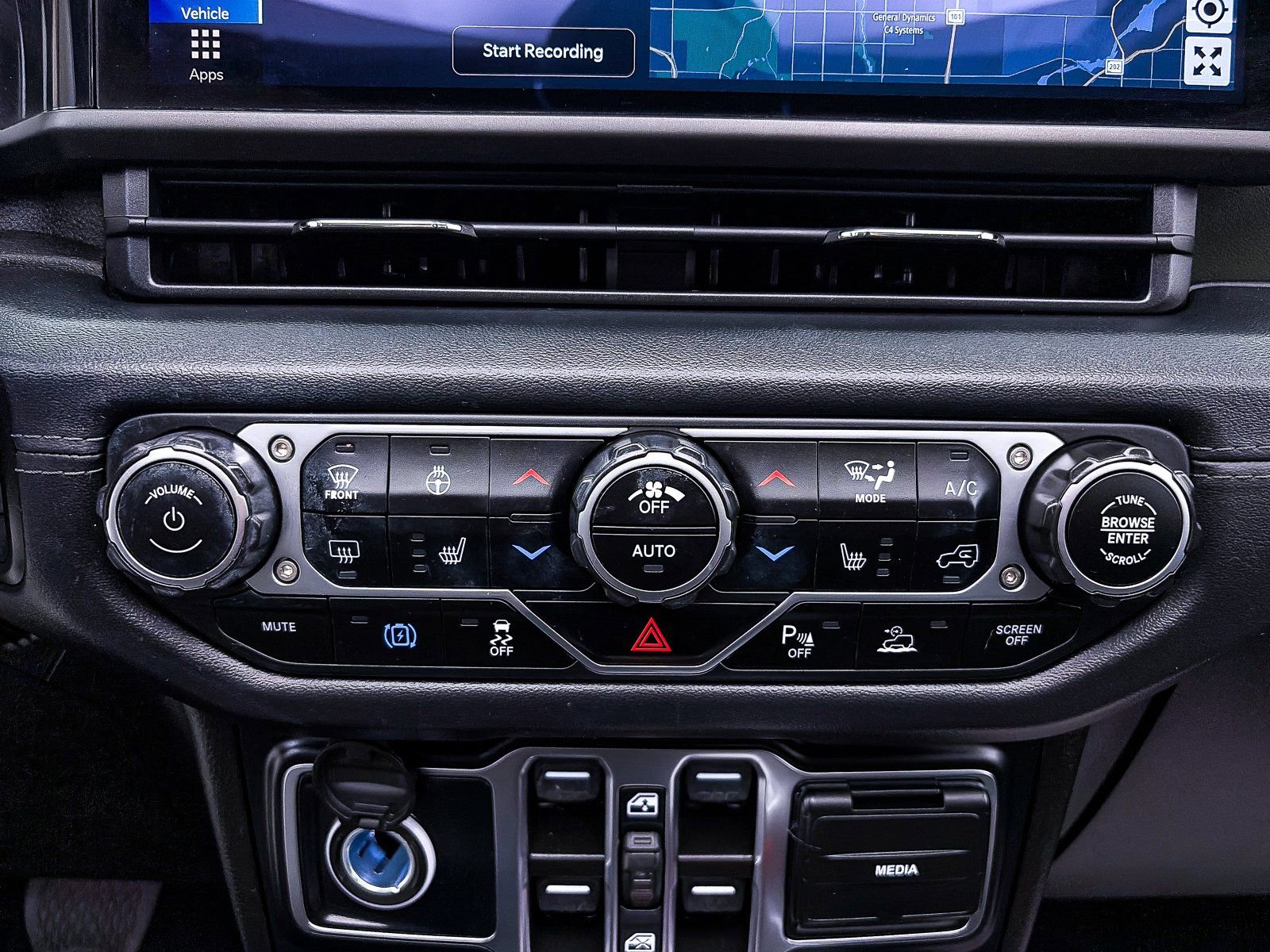 Used 2024 Jeep Wrangler High Altitude image 28