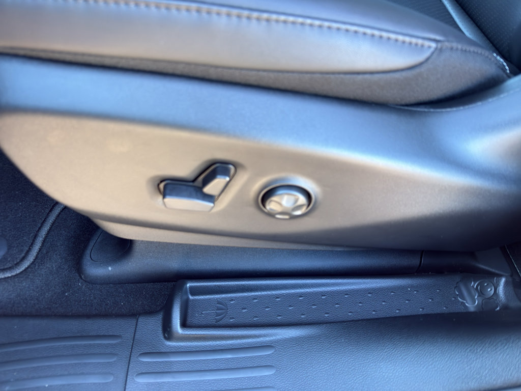 New 2026 Chrysler Voyager LX FWD image 14