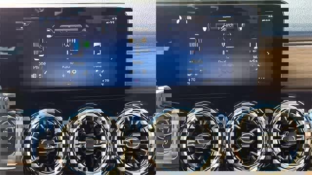 Certified 2025 Mercedes-Benz GLB 250 4MATIC image 97