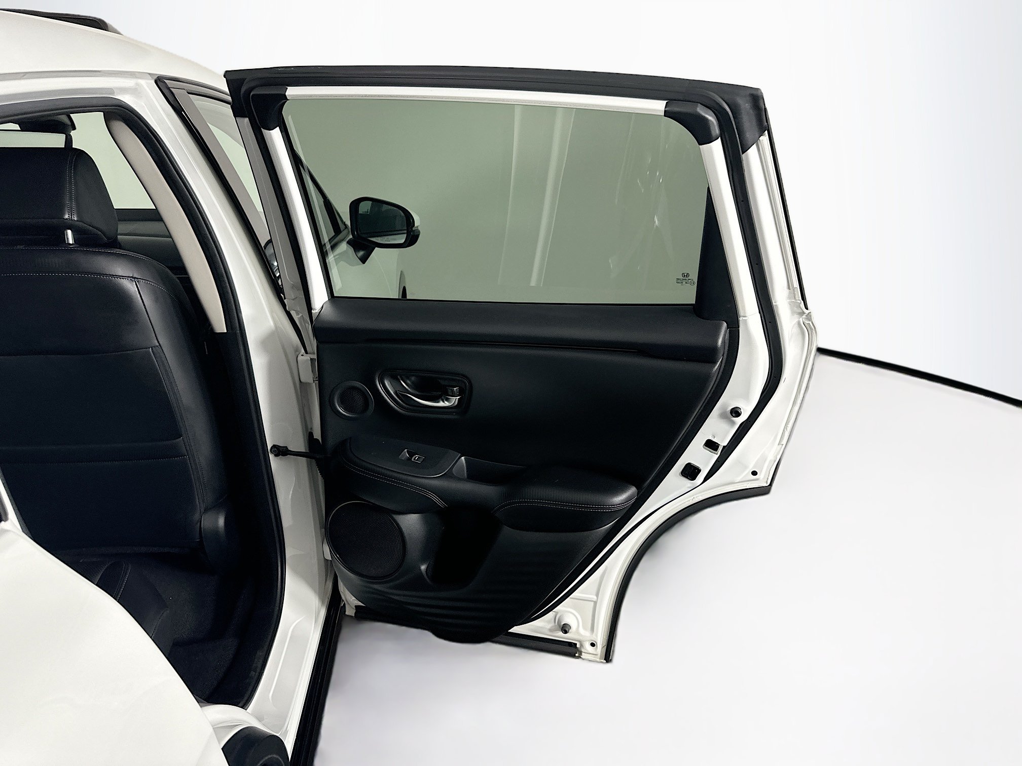 Used 2024 Honda HR-V EX-L image 28