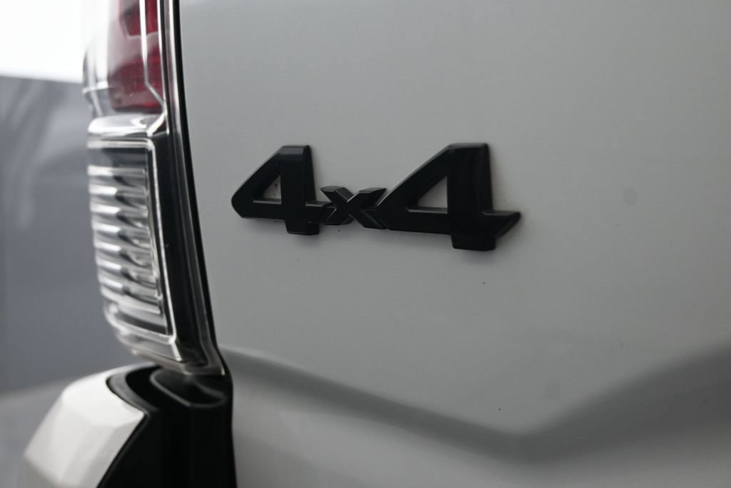 Used 2023 Toyota Tacoma Limited AWD/4WD image 17