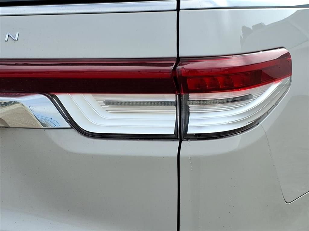 Used 2024 Lincoln Navigator Reserve image 12