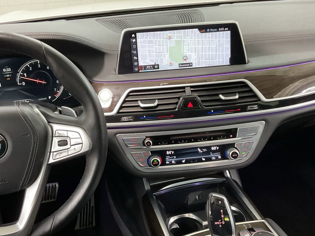 Used 2018 BMW 740i xDrive image 13