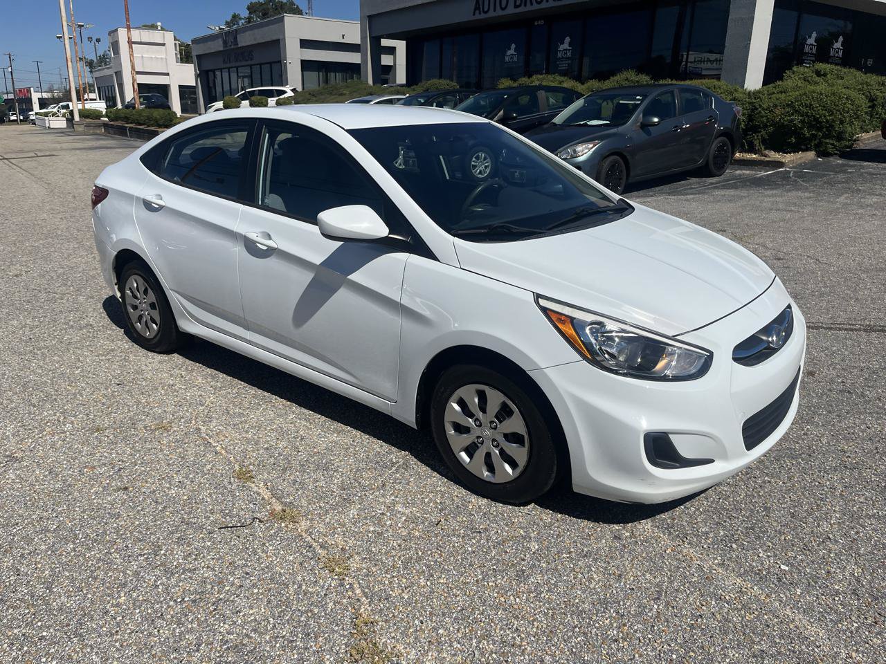 Used 2015 Hyundai Accent GLS FWD image 28