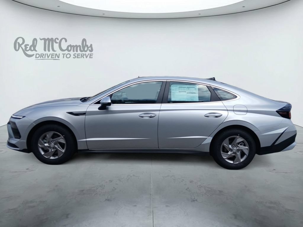 New 2026 Hyundai Sonata SE FWD image 2