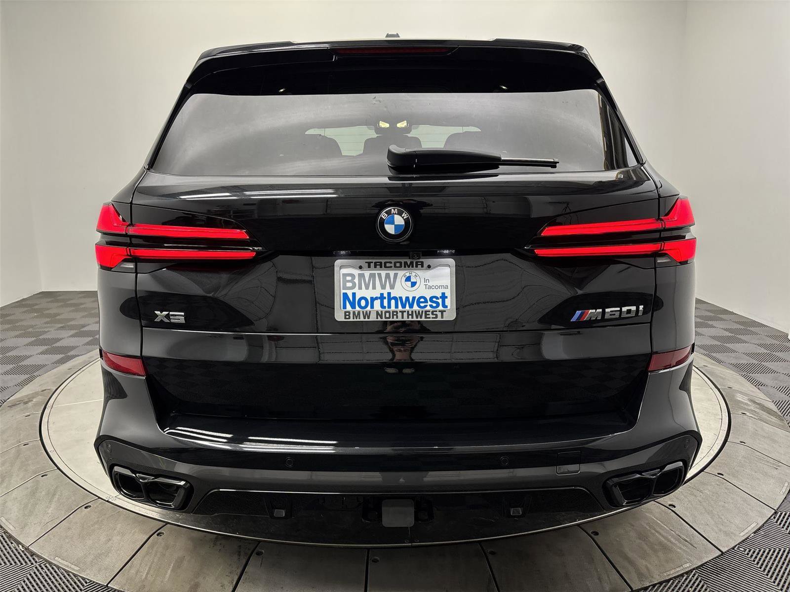 New 2026 BMW X5 M60i w/ Climate Comfort Package image 15