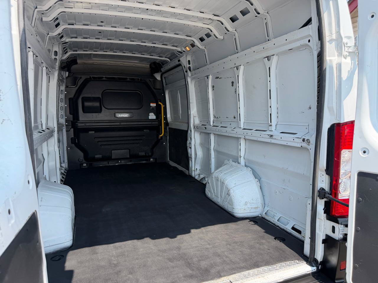 Used 2023 RAM ProMaster 3500 FWD image 28