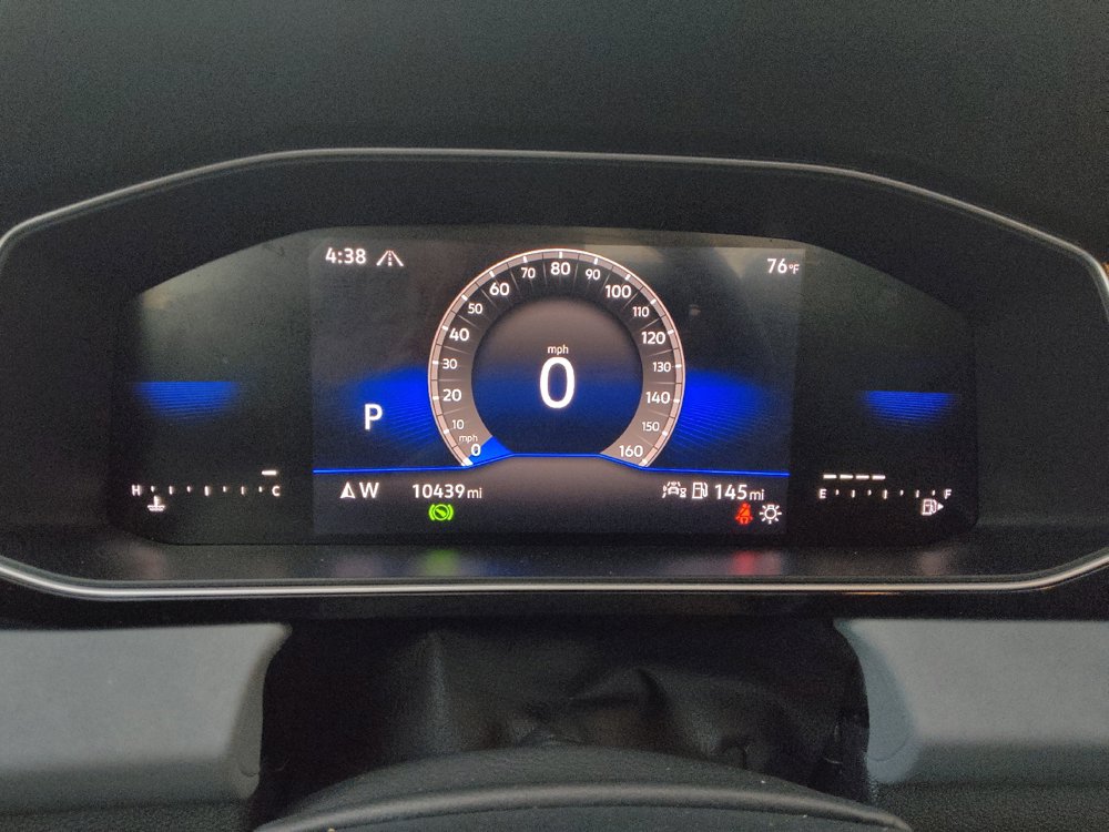 Used 2025 Volkswagen Jetta SE w/ Sunroof Package FWD image 23