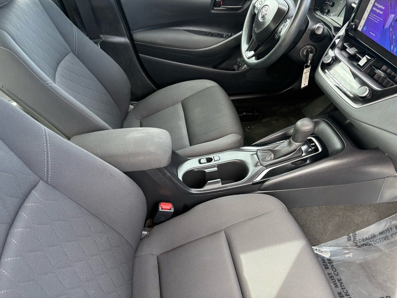 Used 2025 Toyota Corolla LE FWD image 16
