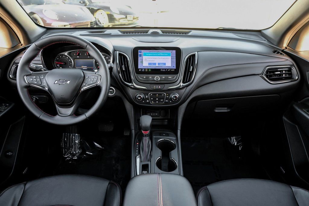 Used 2023 Chevrolet Equinox RS w/ RS Leather Package image 11