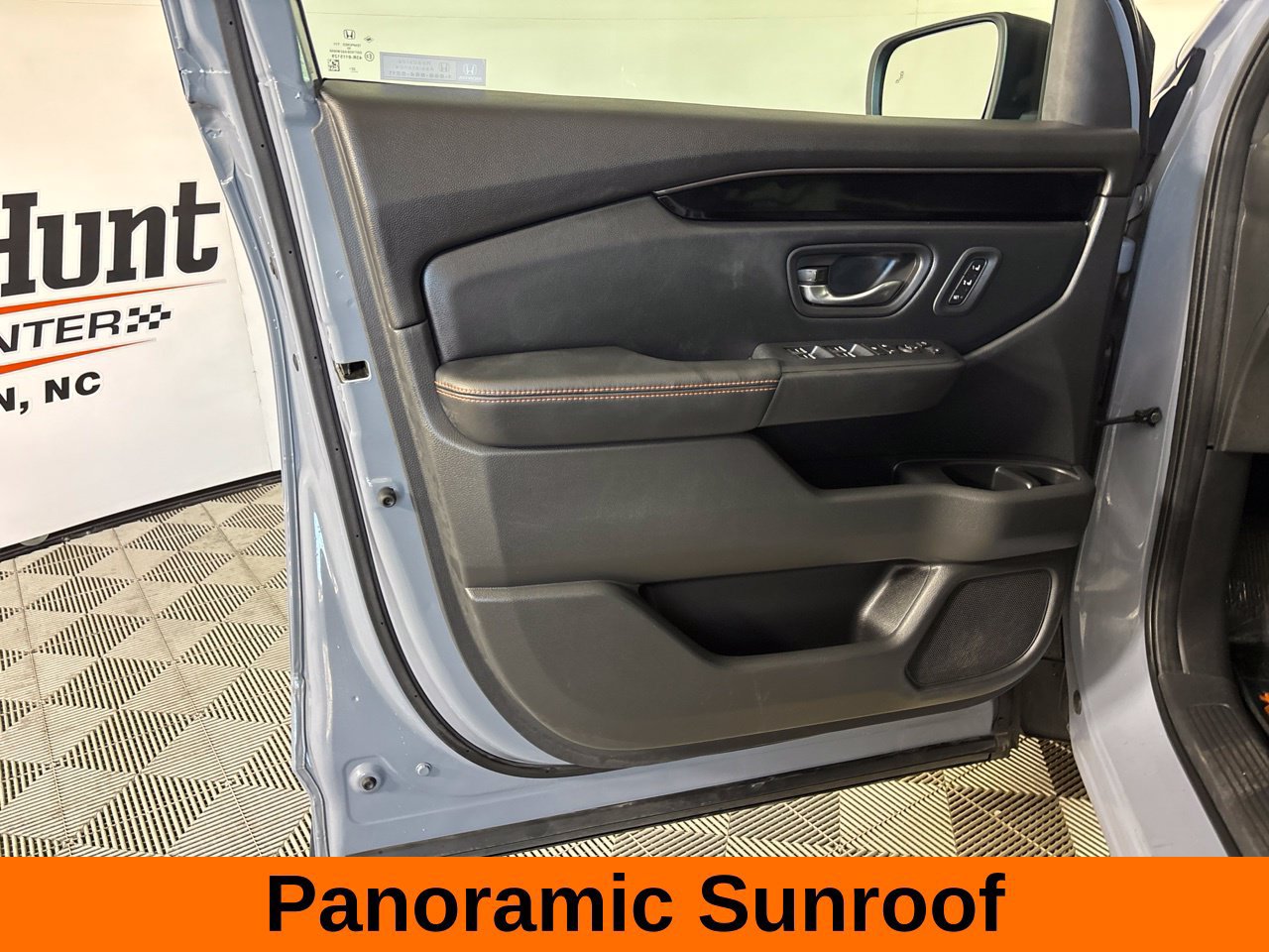 Used 2023 Honda Pilot TrailSport image 9