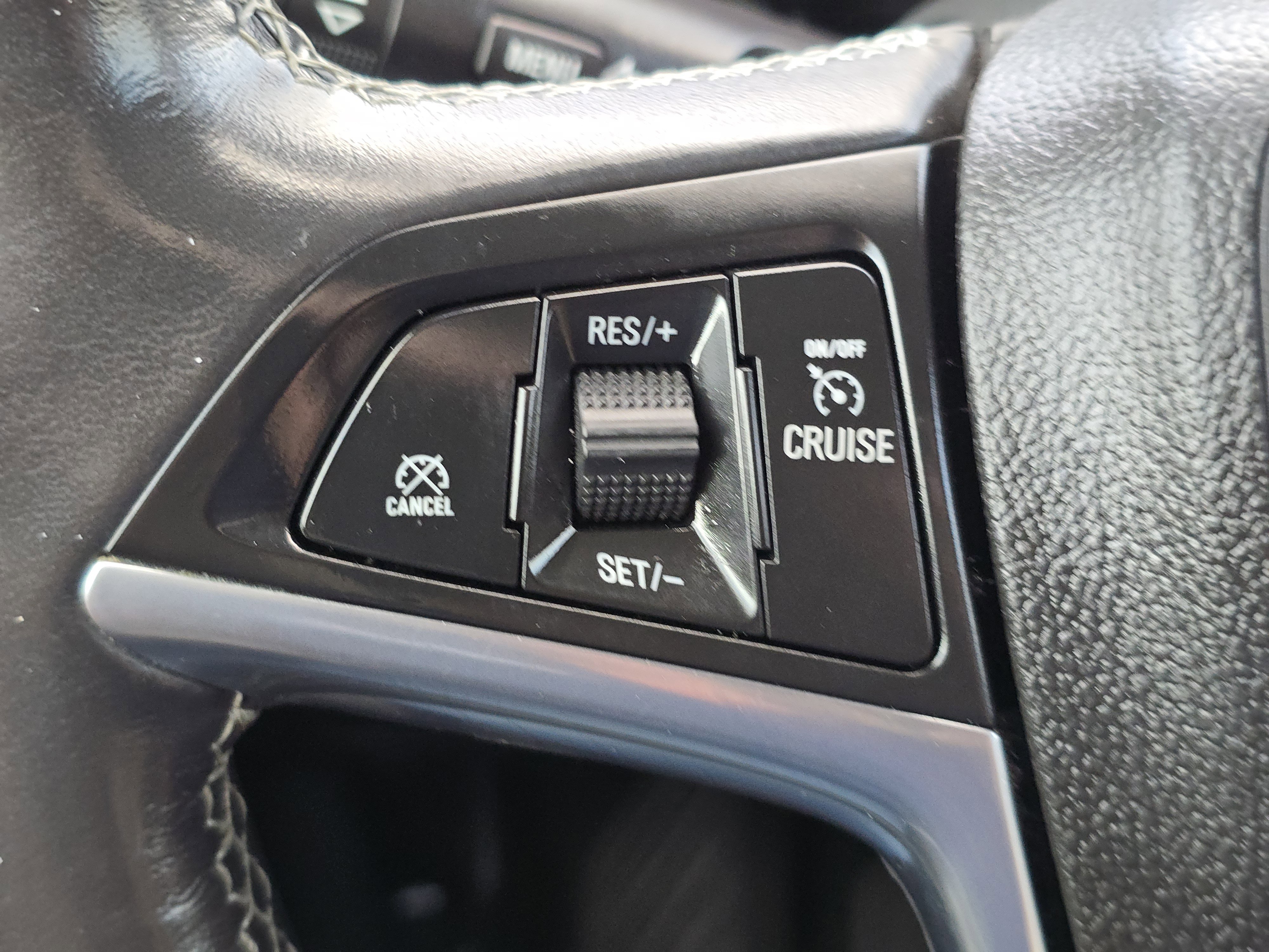 Used 2020 Buick Encore Preferred w/ Safety Package image 13