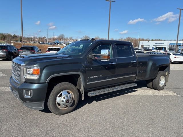 Used 2019 GMC Sierra 3500 Denali w/ Duramax Plus Package image 5