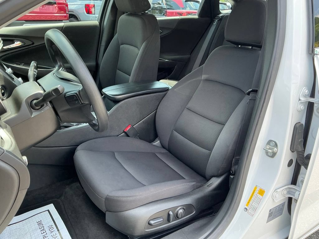 Used 2024 Chevrolet Malibu LT FWD image 28