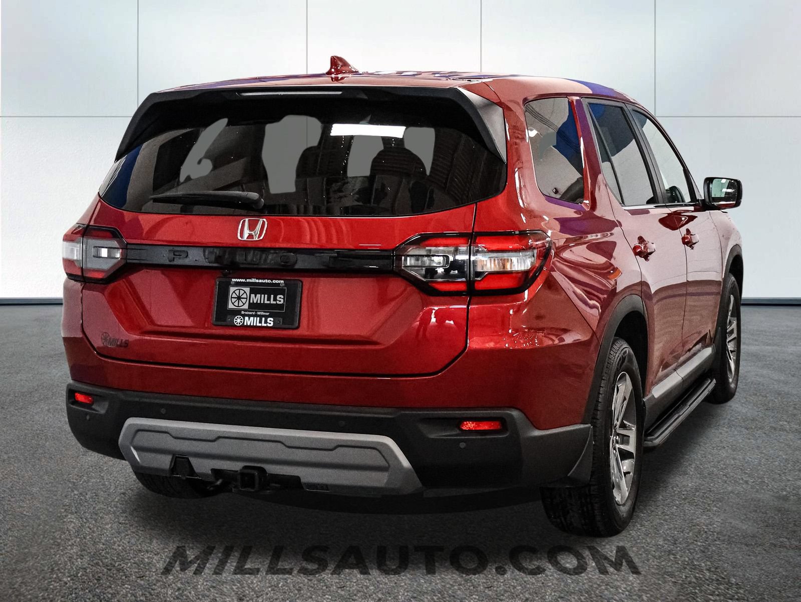 Used 2025 Honda Pilot EX-L image 7
