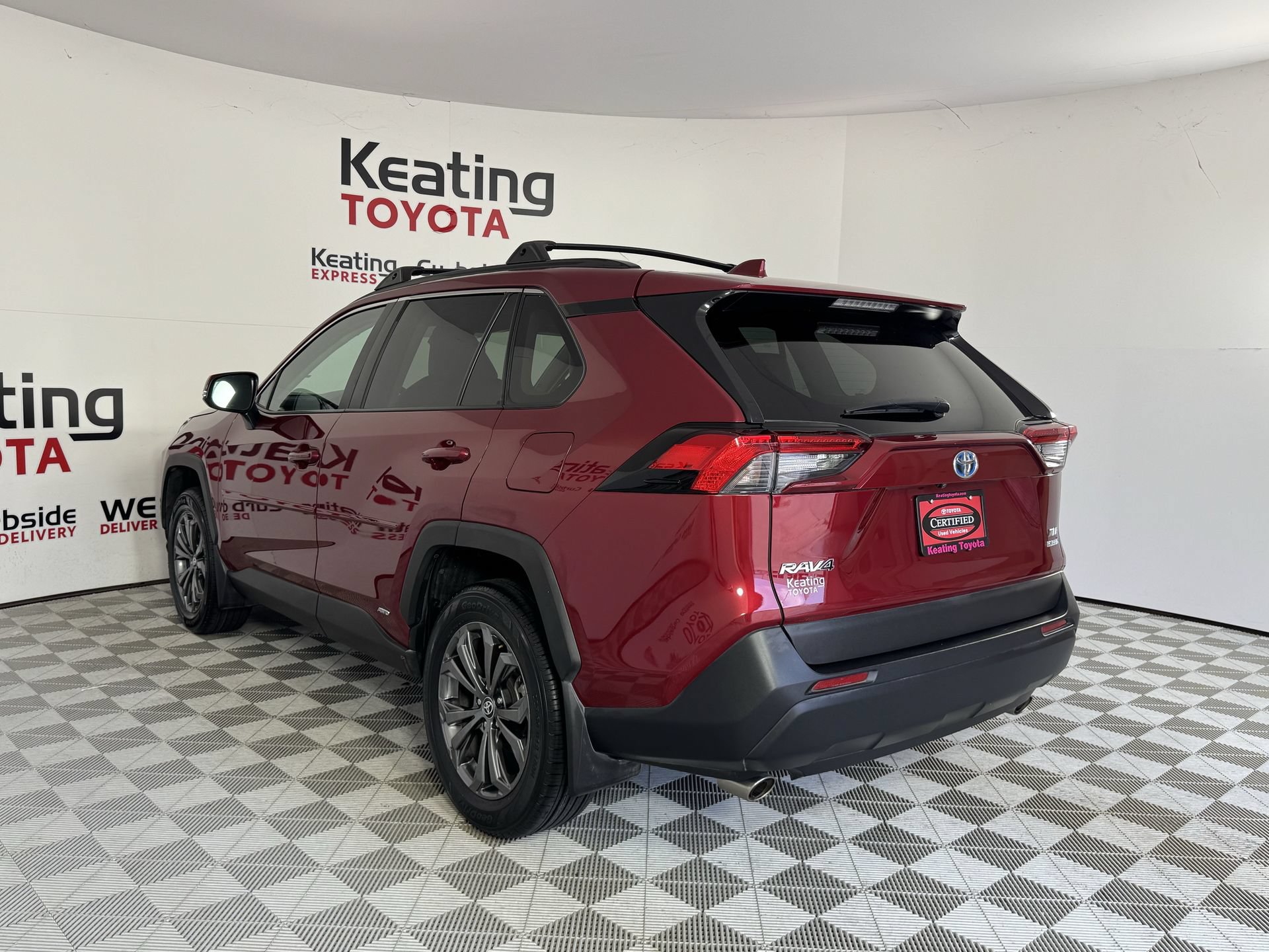 Certified 2024 Toyota RAV4 XLE Premium AWD/4WD image 8