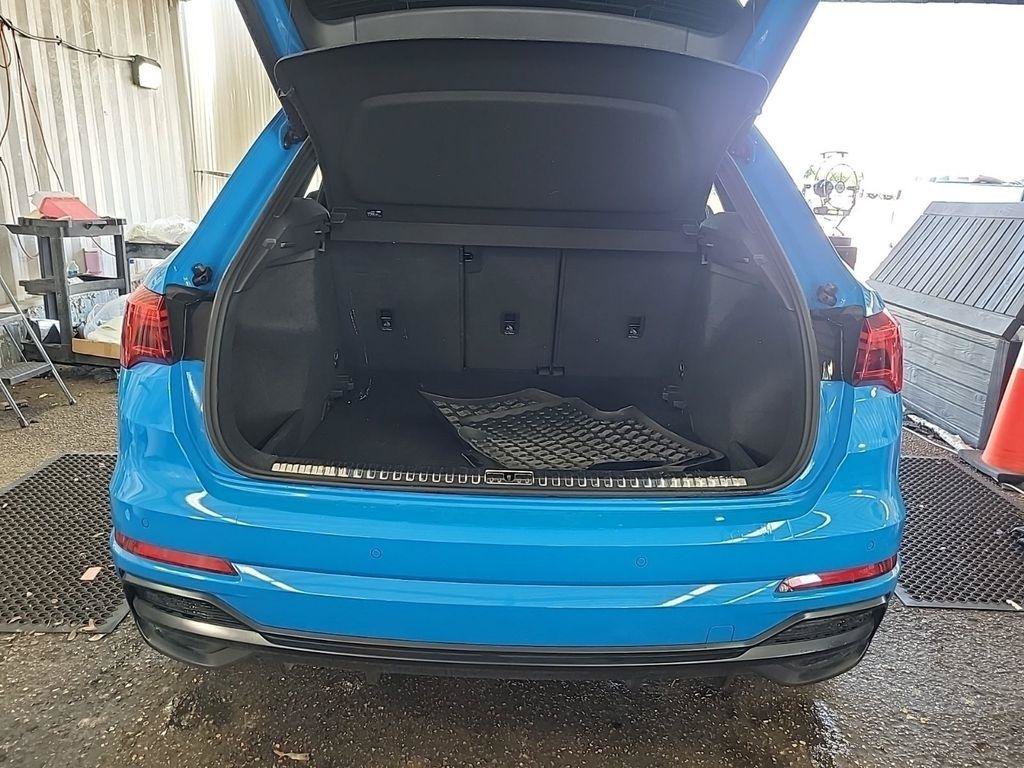 Used 2022 Audi Q3 2.0T Premium Plus AWD/4WD image 17