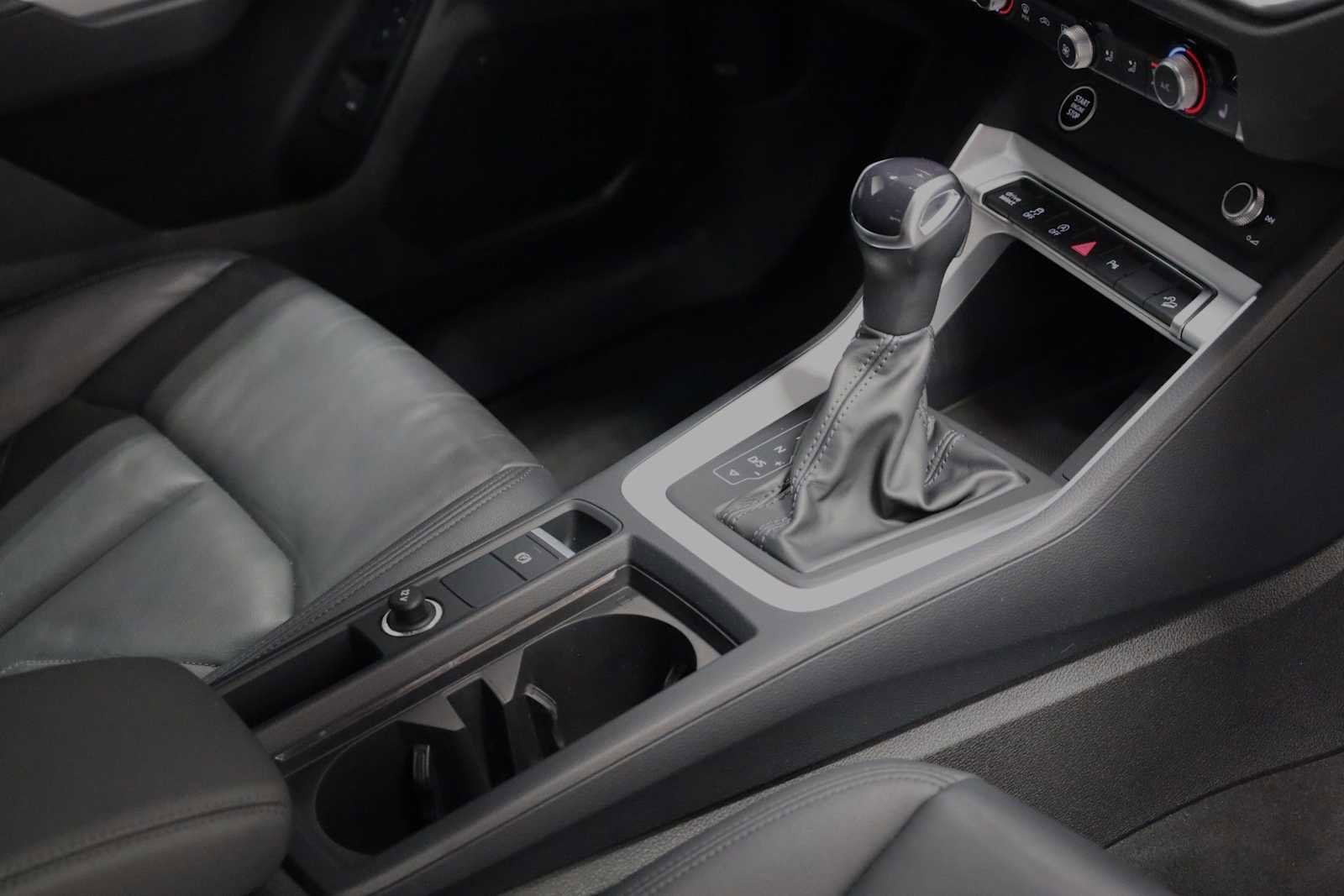 Used 2023 Audi Q3 2.0T Premium w/ Convenience Package image 19