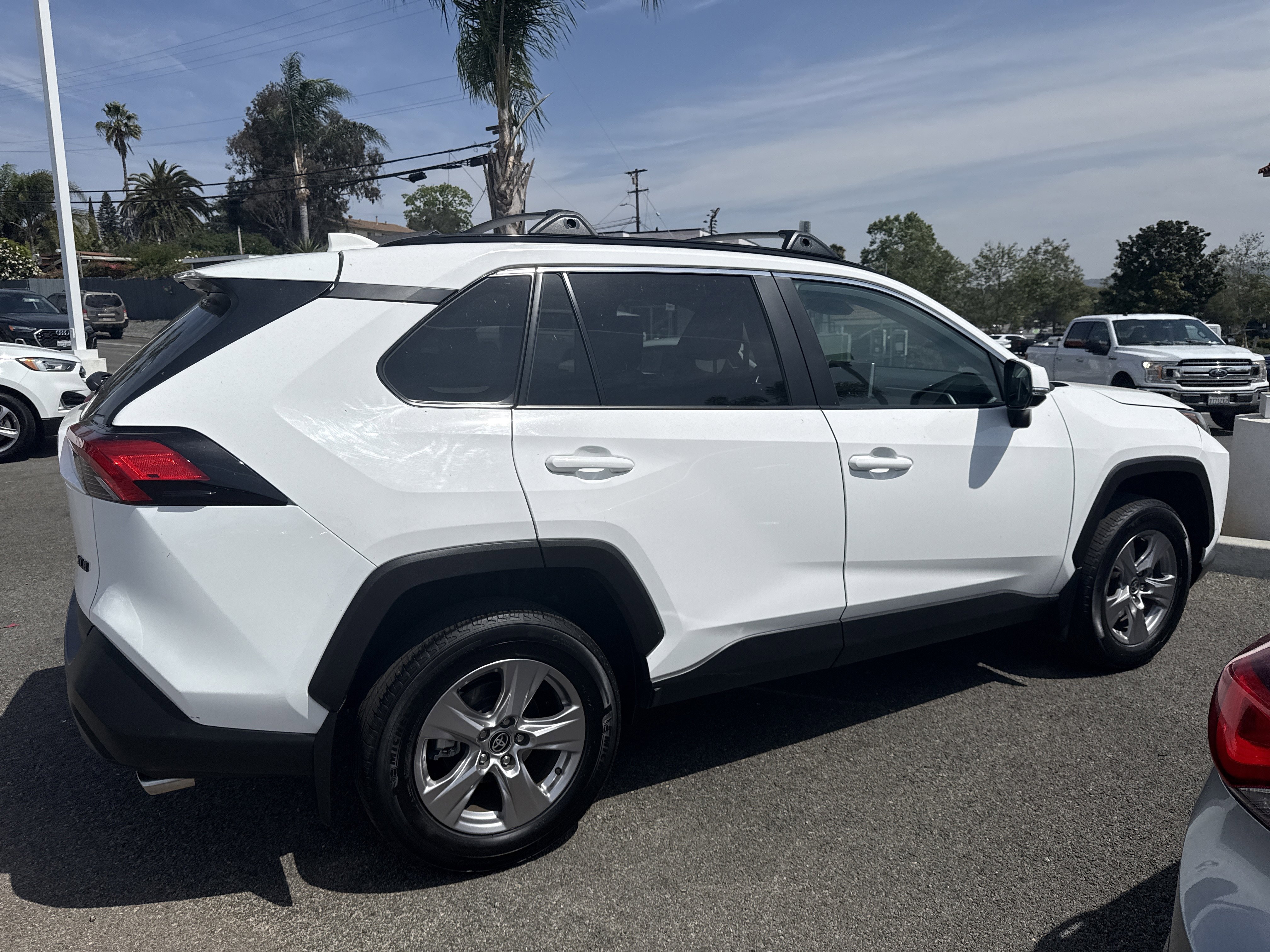 Used 2025 Toyota RAV4 XLE image 6