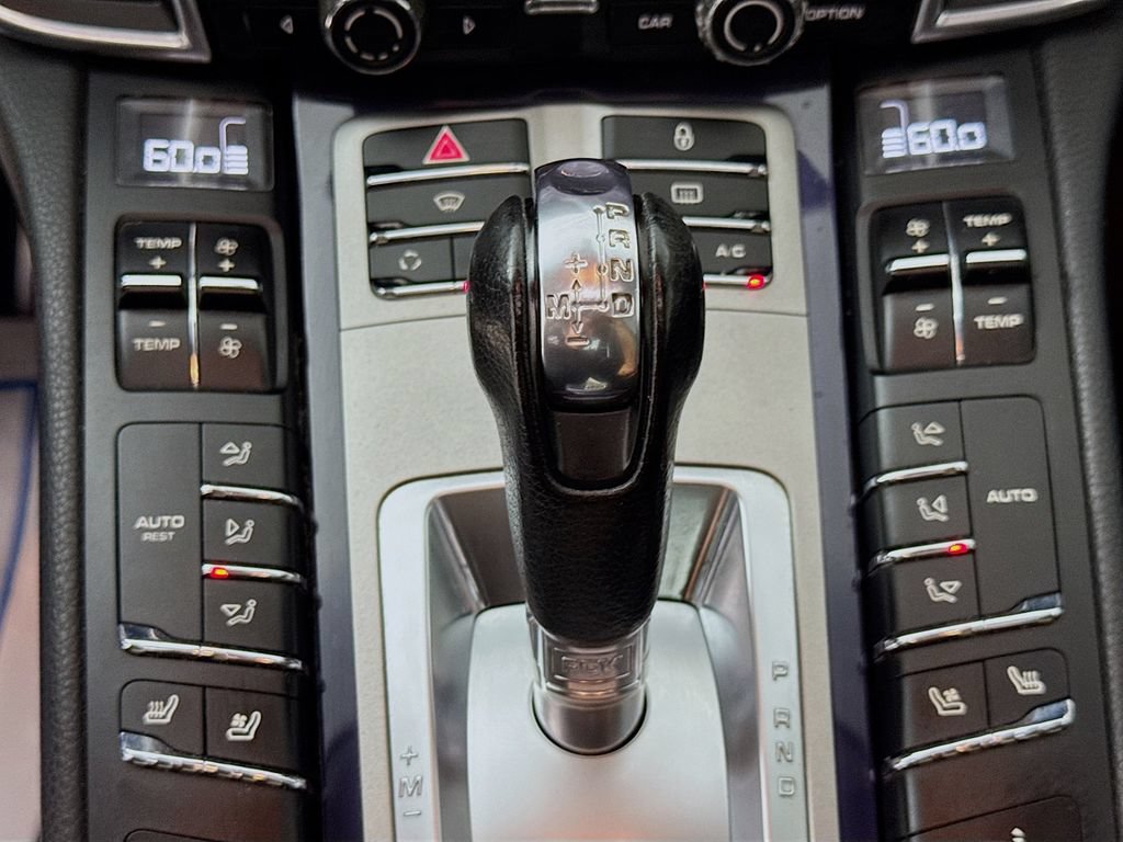 Used 2012 Porsche Panamera 4 image 18