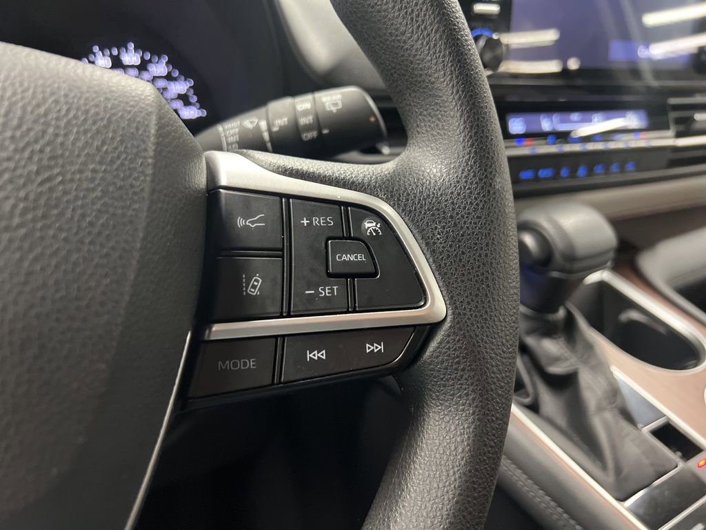 Used 2021 Toyota Sienna LE image 22