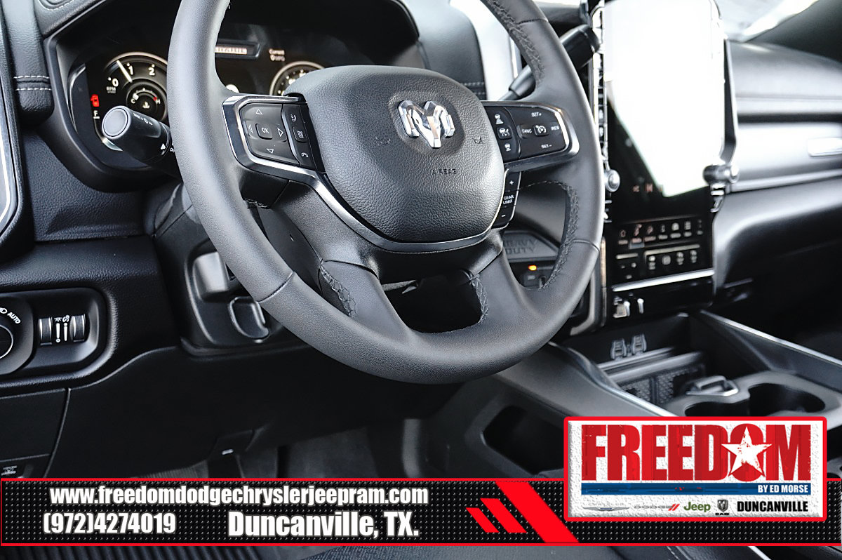 Used 2025 RAM 2500 Laramie AWD/4WD image 25