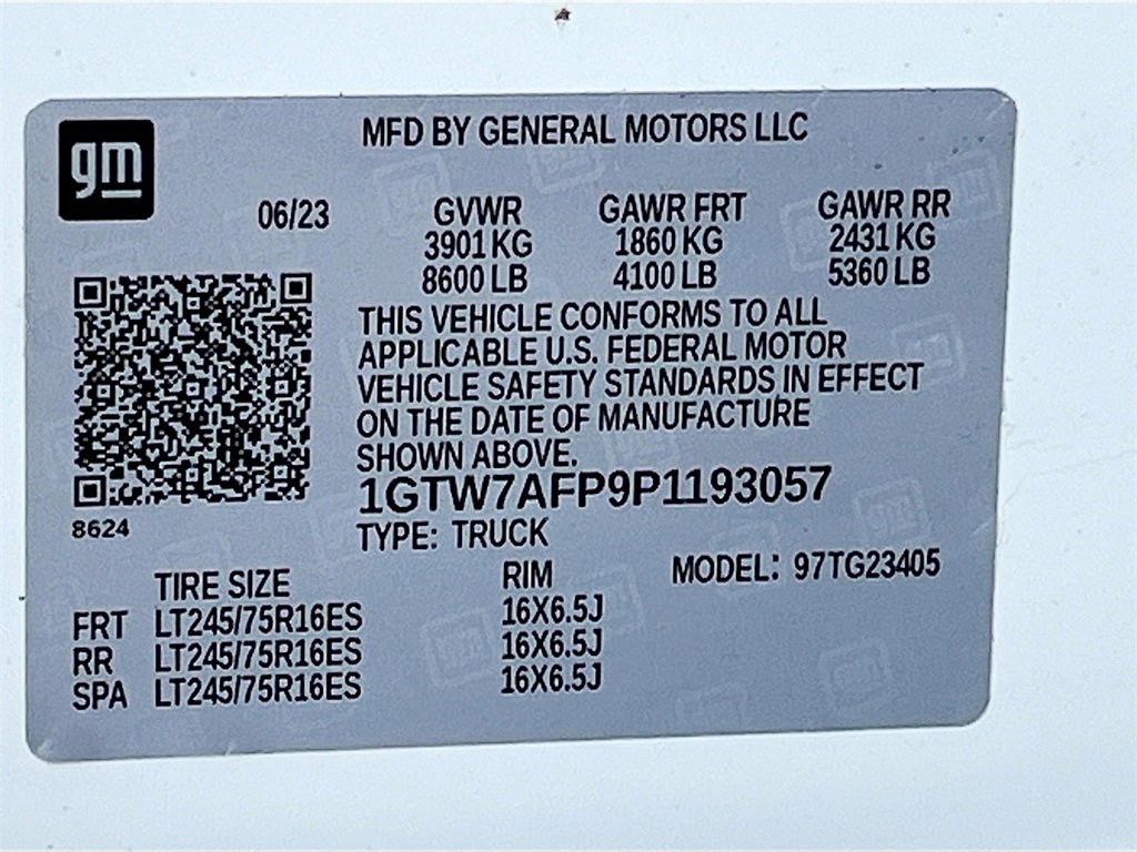 Used 2023 GMC Savana 2500 w/ Driver Convenience Package image 27