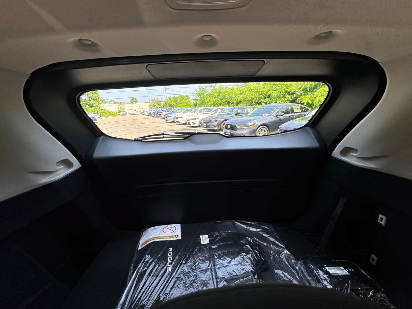 Used 2026 Nissan Rogue S AWD/4WD image 33
