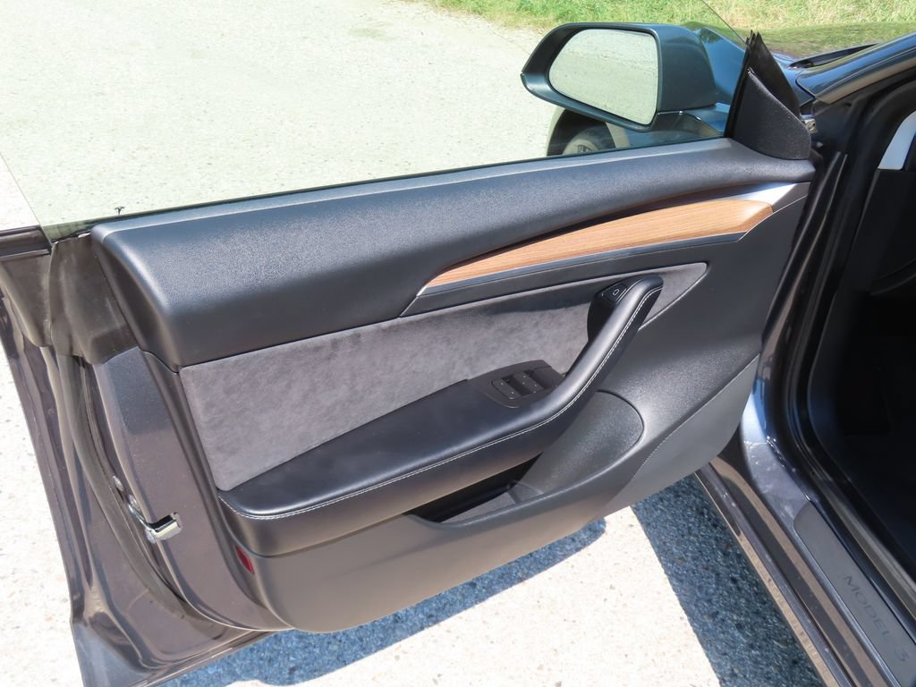 Used 2022 Tesla Model 3 Long Range AWD/4WD image 23