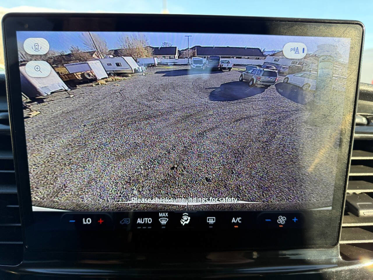 Used 2023 Ford Transit 350 XLT image 34